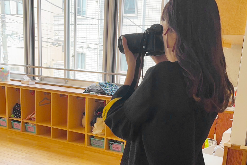 カメラマンによる写真撮影の様子