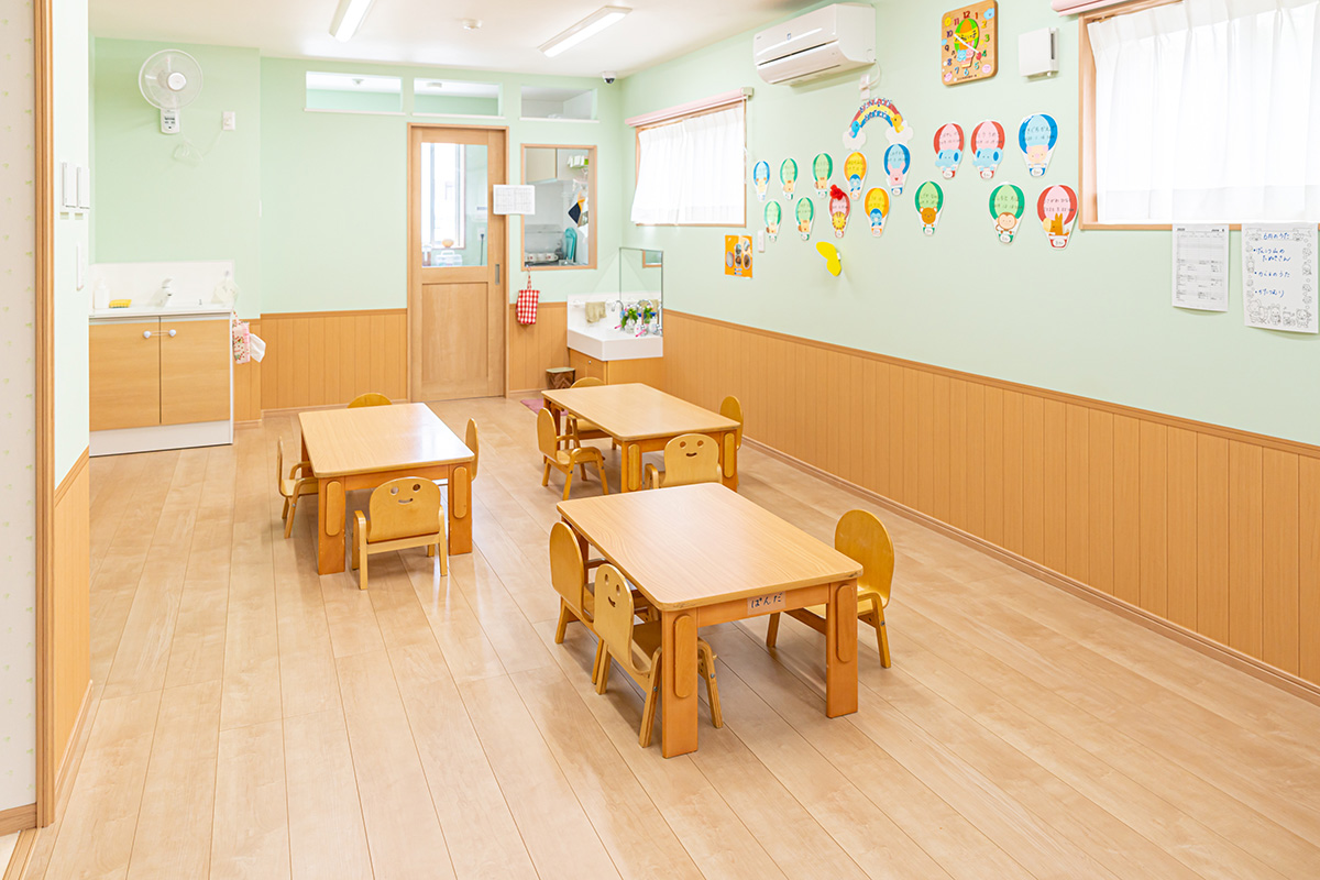 木のぬくもりに包まれた2歳児室