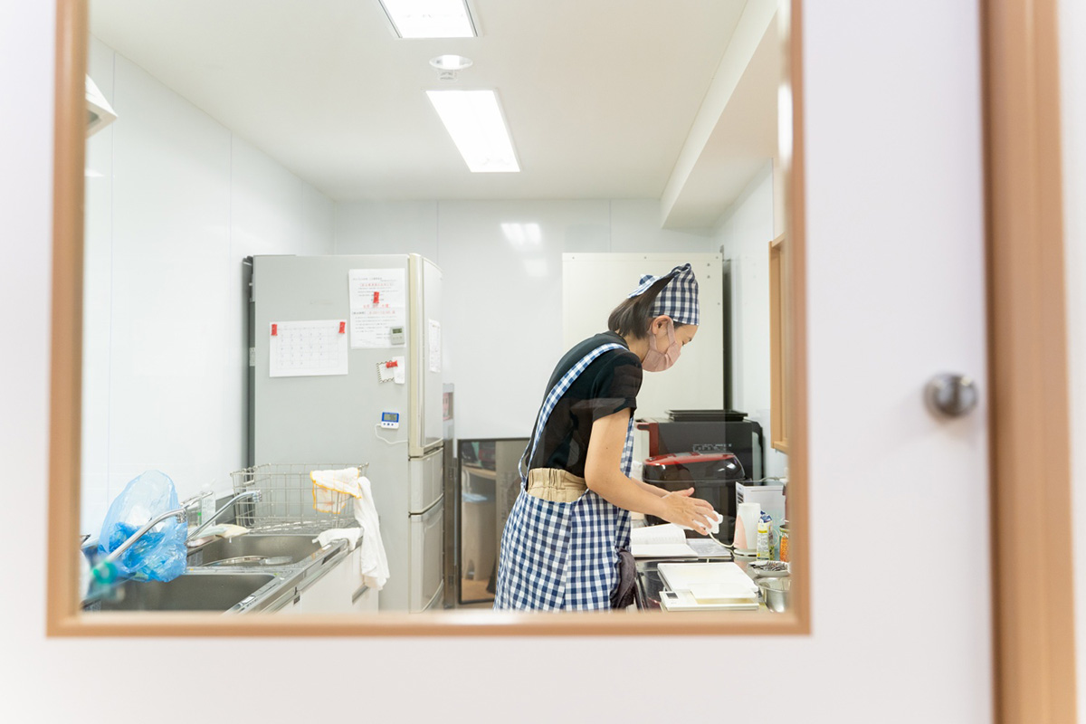 食材にもこだわった給食・おやつはすべて手作り。パンの腕もプロ級の栄養士さん。