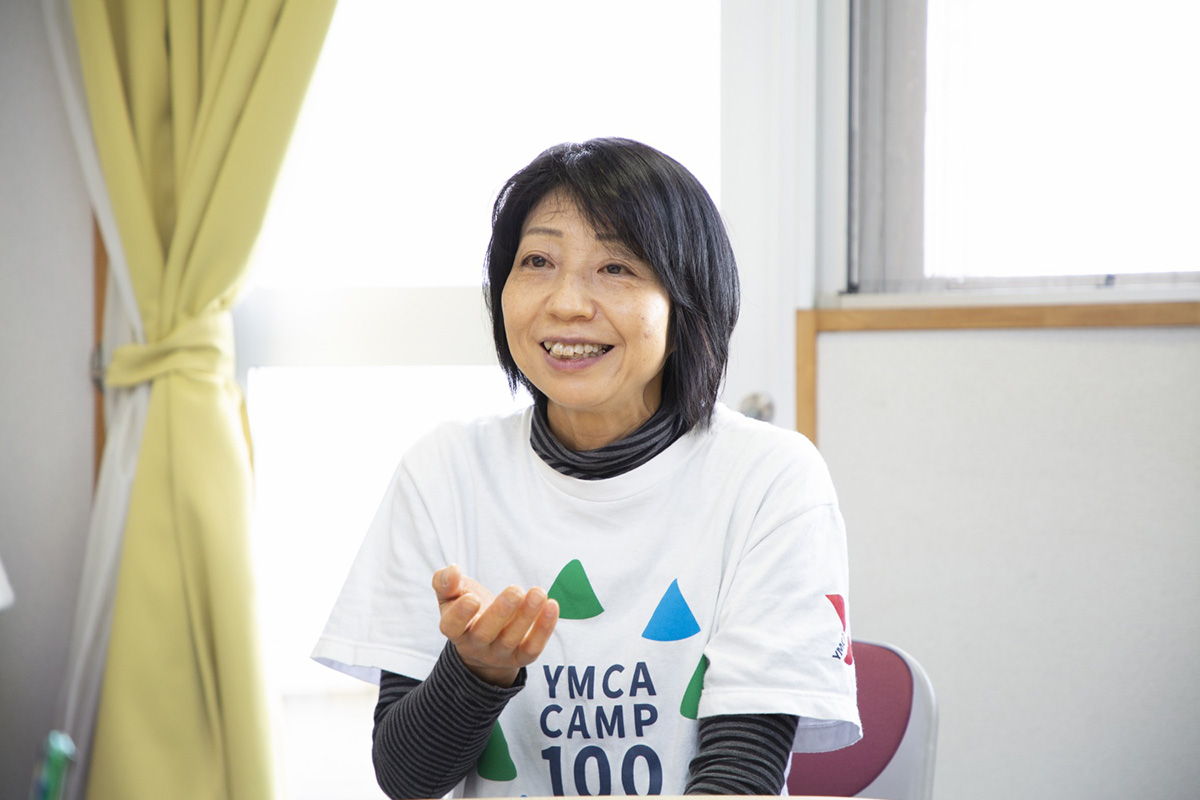 開園当時から主任を務める島田先生。保育から保育者育成、子育て支援まで一人一人丁寧な対応を心掛けている