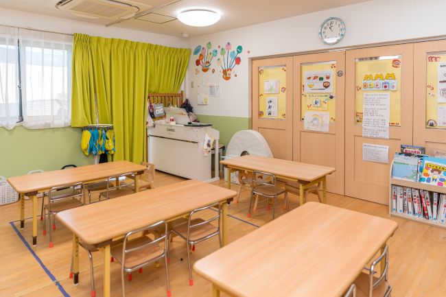 保育室のレイアウトは、各クラス・各年度により、発達に合わせて工夫されている。