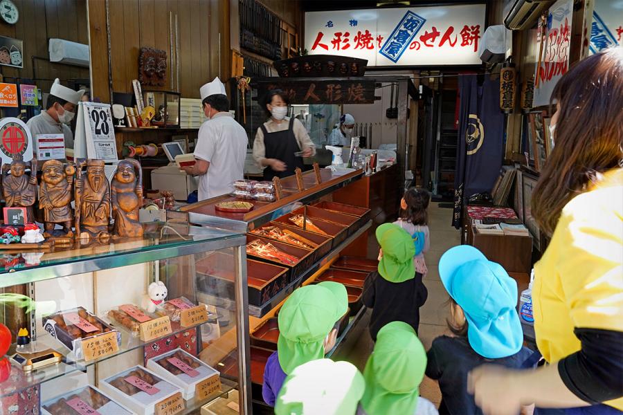 ご近所にお散歩に